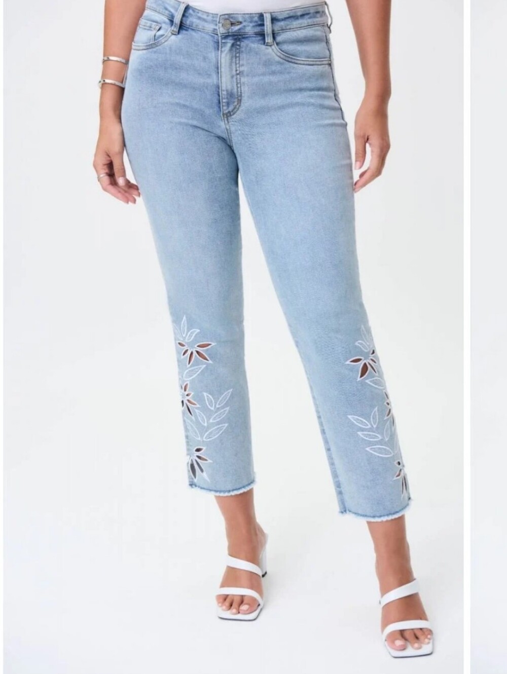 Raw Hem Floral Jeans Joseph Ribcoff Light Wash Embroidered Women's Size 8